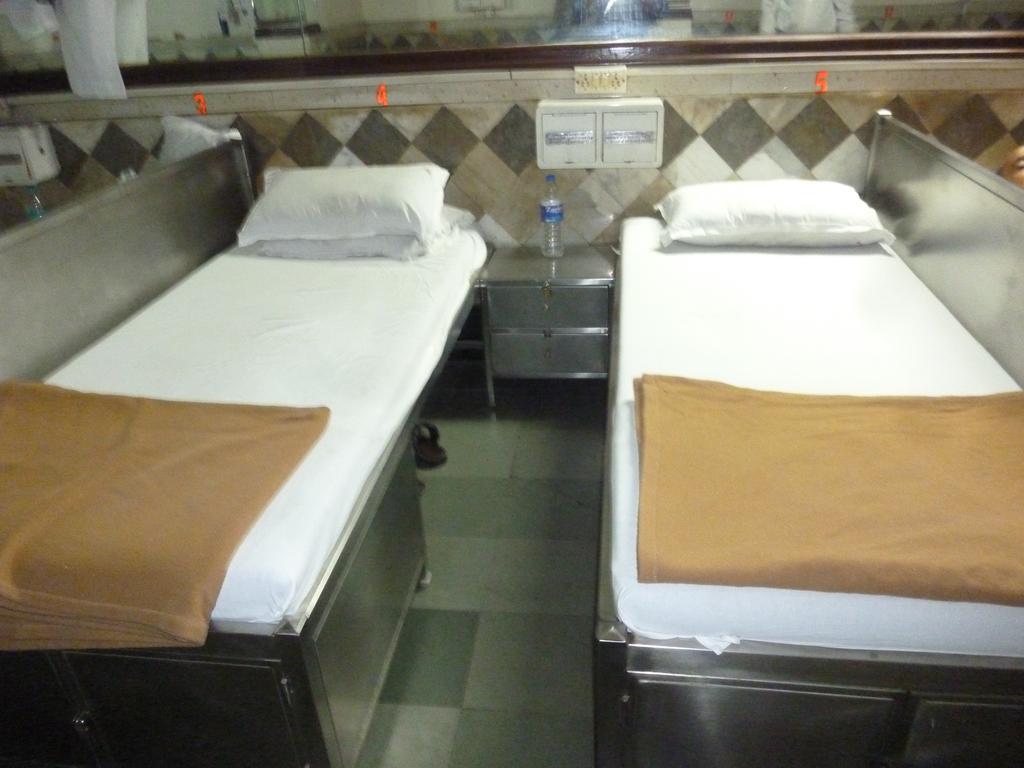 Yadgar Guest House Bombay Exterior foto