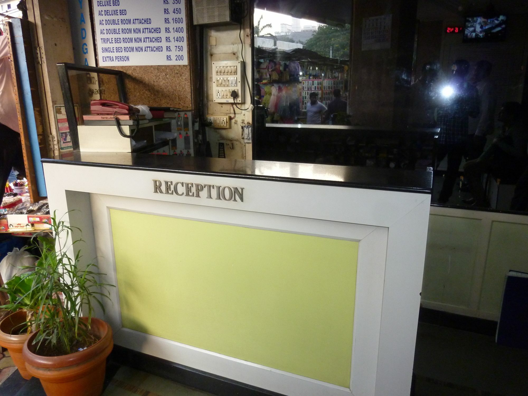 Yadgar Guest House Bombay Exterior foto